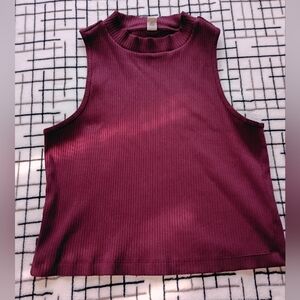 Old Navy Size Large Sleeveless Ribbed Burgundy Top GENTLY USED, NO SIGNS OF USE